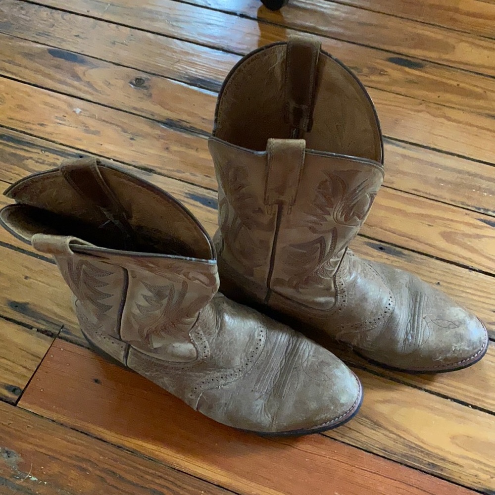 Brown Arita Cowboy Boots